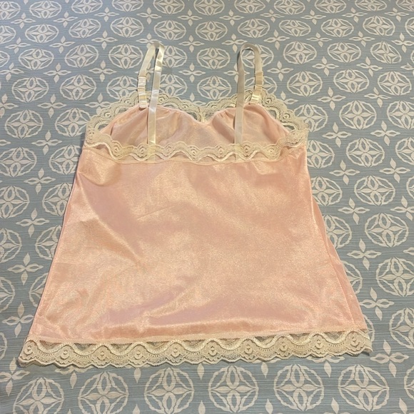 Vintage peachy pink cami & tap shorts set - Picture 4 of 7